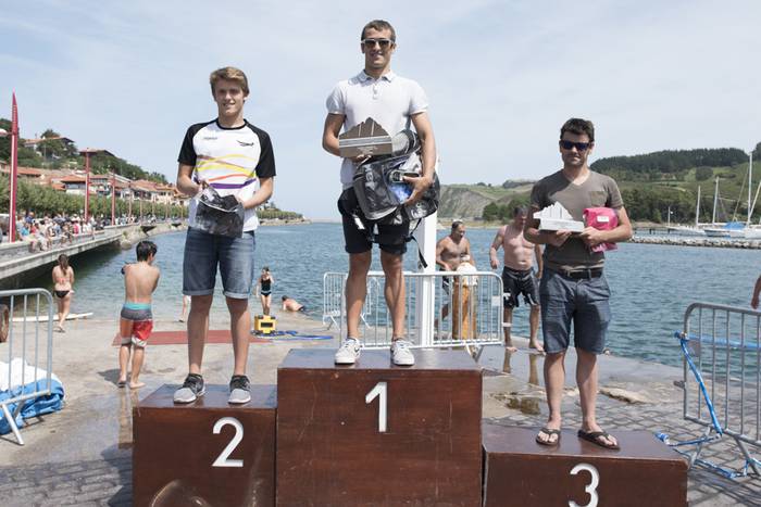 Nikolas Illarramendi bigarren eta Jon Unanue hirugarren Itzurun-Arranpla zeharkaldian