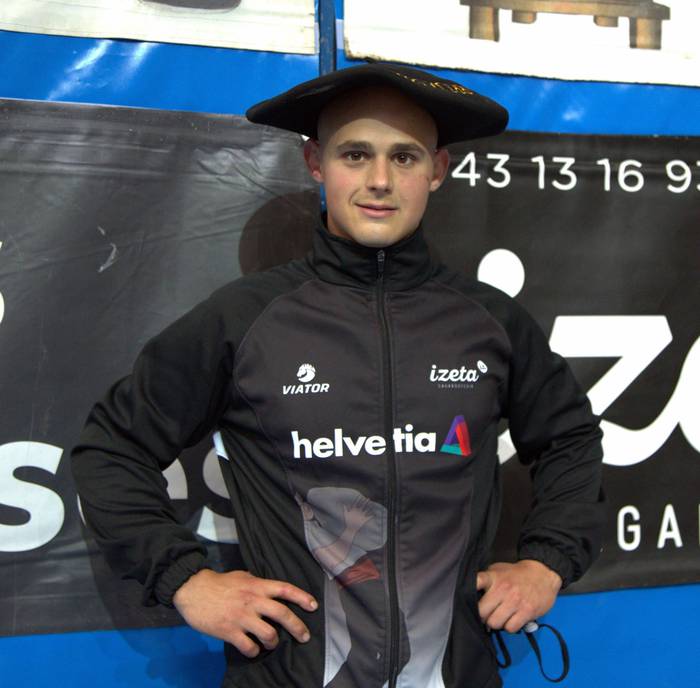 Urrak irabazi du Mallabiko harri-jasotze txapelketa