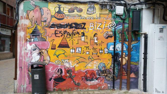 Zarauzko EHE: "Euskal Herrian euskaraz bizi arte"