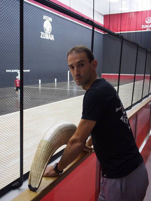 Gotzon Enbil: "Pilota mundua elkartzeko asmoarekin sartu naiz"