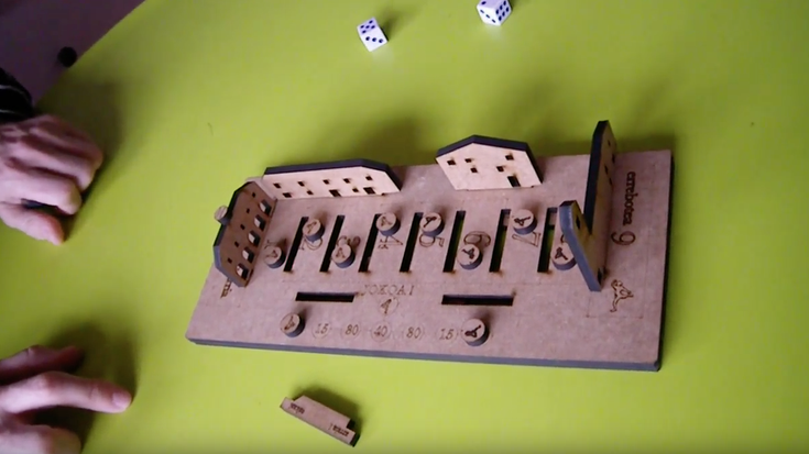 Boteluzeko pilota jokoa mahai joko bihurtuta