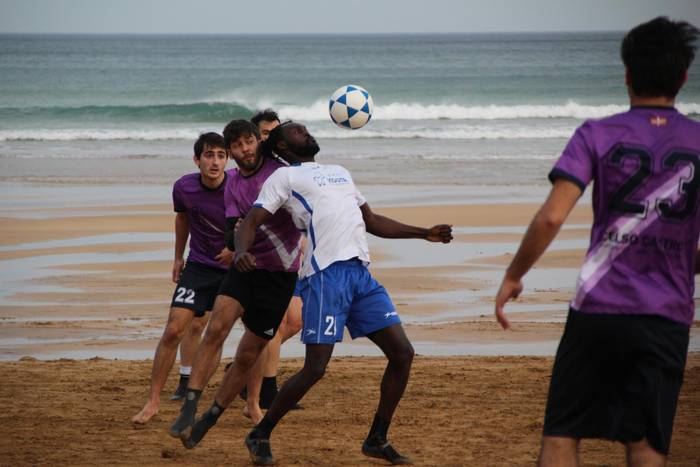 Bosgarren jardunaldia izango dute jokoan plaieroetan