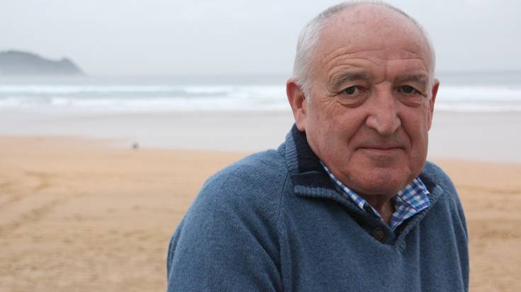 Anjel Lertxundi: «Nobela batek beti dauka atzean beste nobela bat»