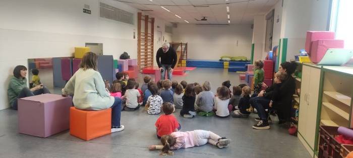 Berdintasuna oinarri duten ipuinen kontaketa saioa izango da zapatuan Ekoetxean