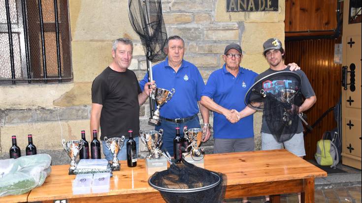 Aitona Perikok irabazi du Kabra eta dontzeilen lehiaketa