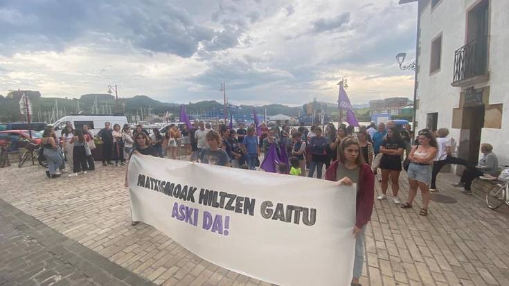 Bilboko hilketa matxista gaitzetsi dute Zumaian ere