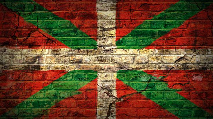 Aberri Eguna balkoietan ospatzeko deia egin dute