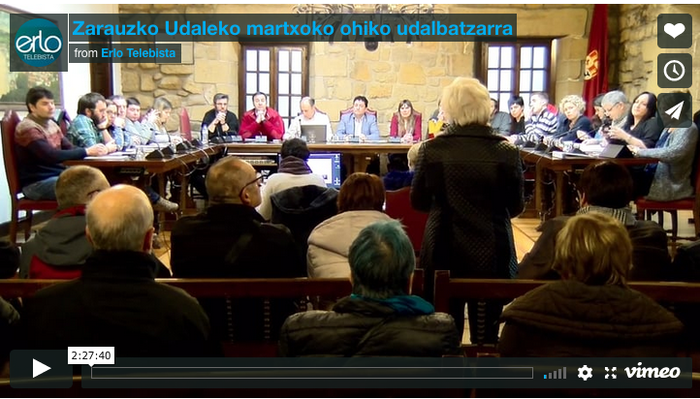 Bideoa: Zarauzko martxoko udalbatzarra