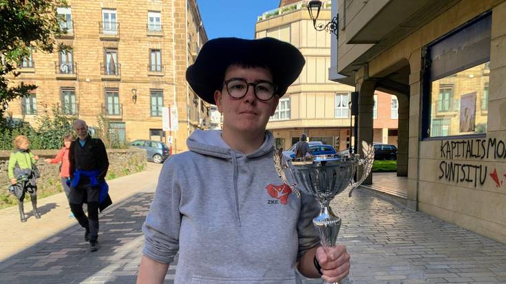 Euskal Pilota Egokituko zirkuituko Bizkaiko Irekia irabazi du Leire Esnalek