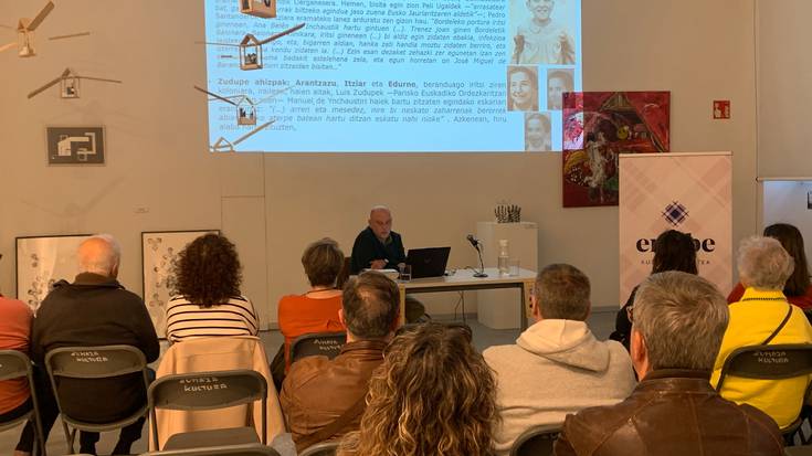 Jatsuko haurren koloniaren historia ezagutzeko aukera izan dute zumaiarrek