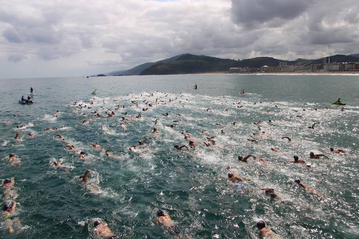 Kirola: Zarautz-Mollarri-Zarautz igeriketa proba