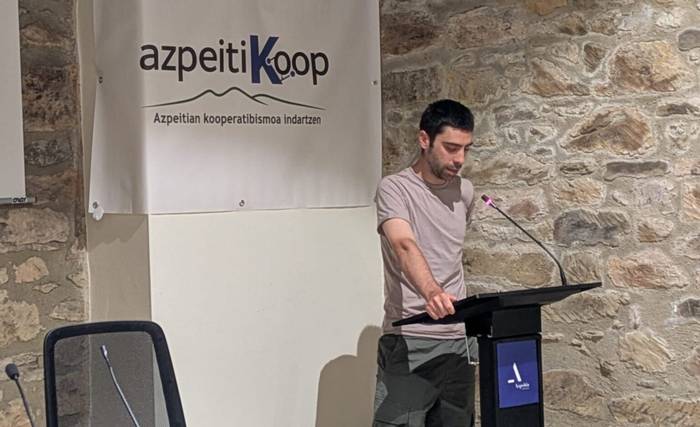Kontseilu Errektorearen hitzartzea aurkezpenean