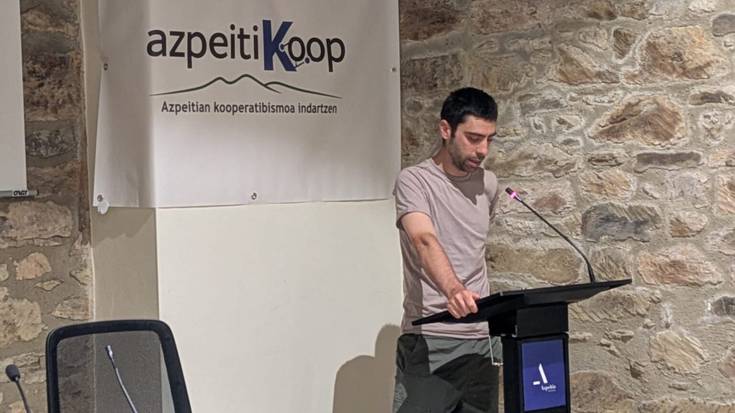 Kontseilu Errektorearen hitzartzea aurkezpenean