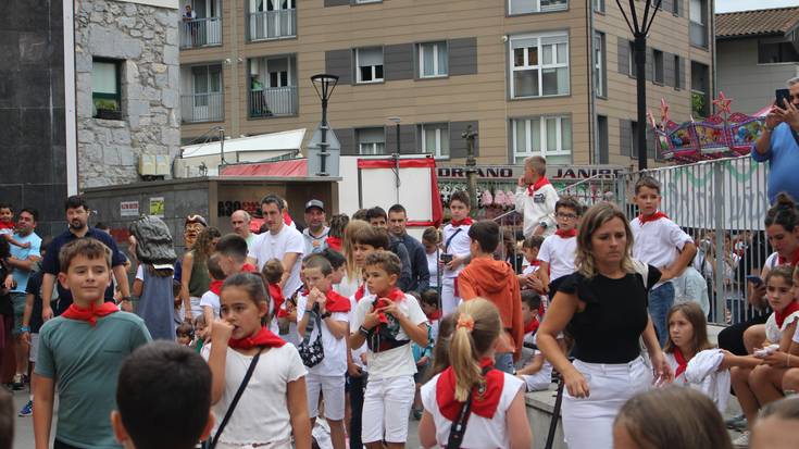 Umeen bazkarirako txartelak egunotan jarriko dituzte saltzen