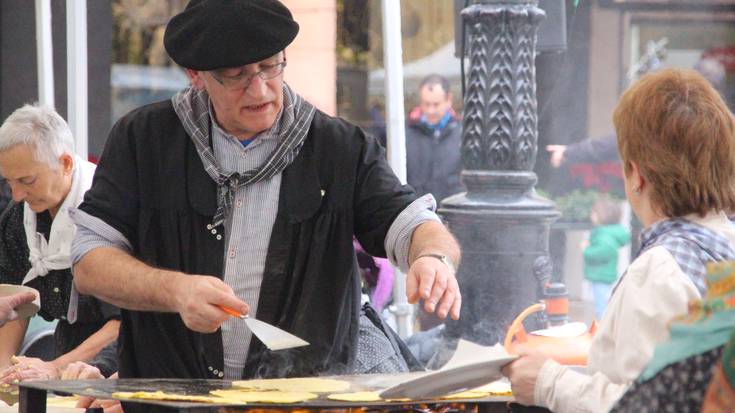Santomasetan talo postua jartzeko deialdia egin du AEK-k