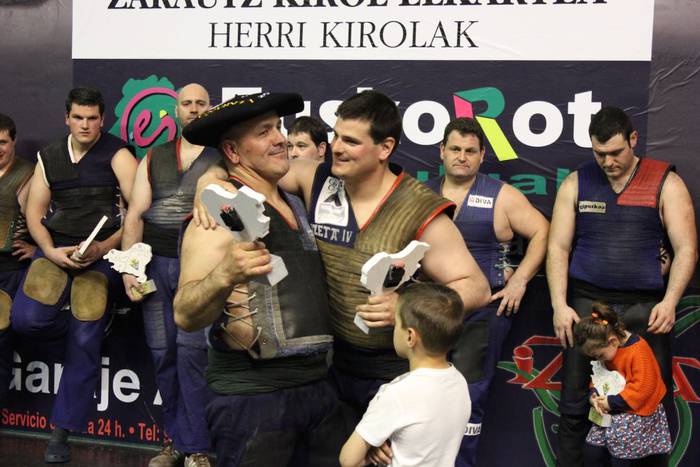 Izeta II.ak irabazi du Zarauzko I. Bi Harri txapelketa