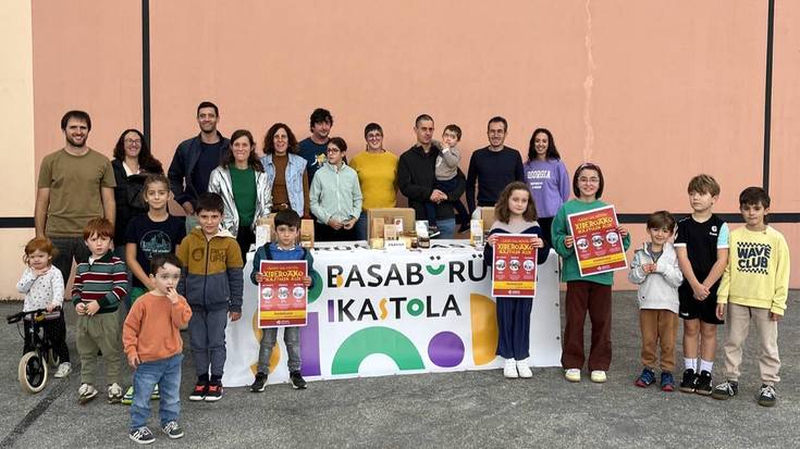 Zuberoako ikastolak laguntzeko saski salmenta abian da Azpeitian ere