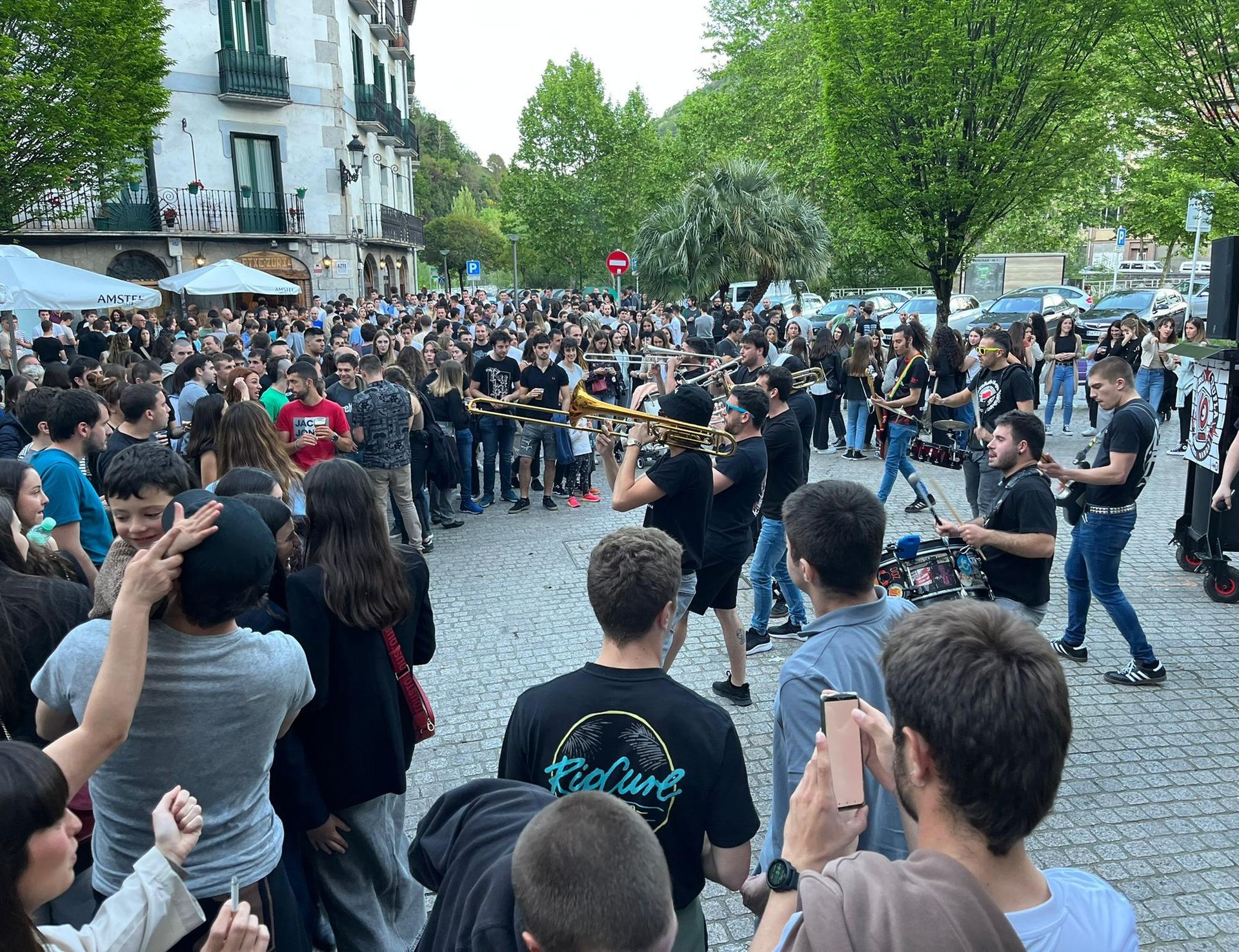 Elektrotxuflak irabazi du Euskal Herriko Elektrotxaranga Lehiaketa