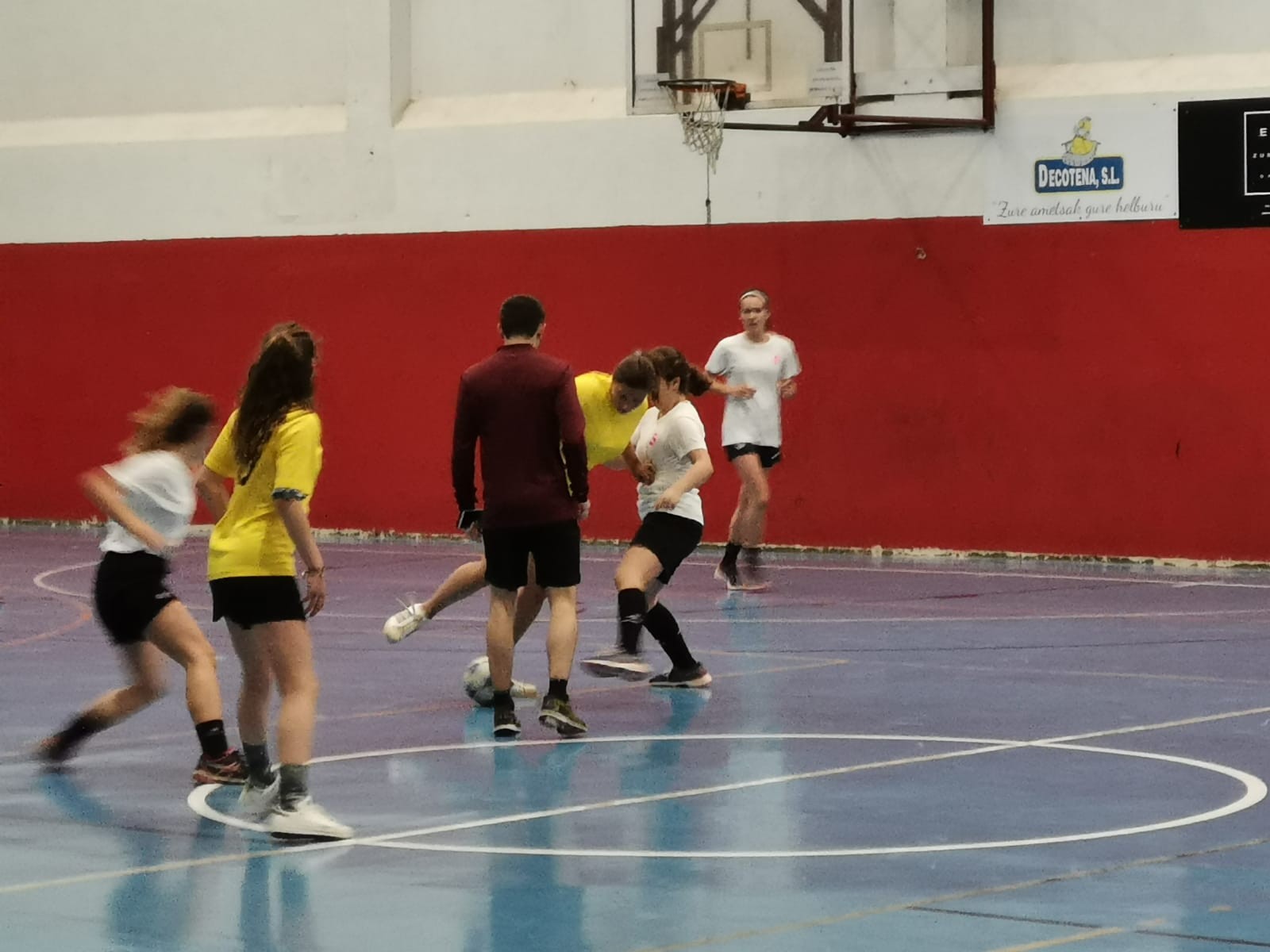 Bihar jokatuko dute emakumezko areto futboleko txapelketako finala