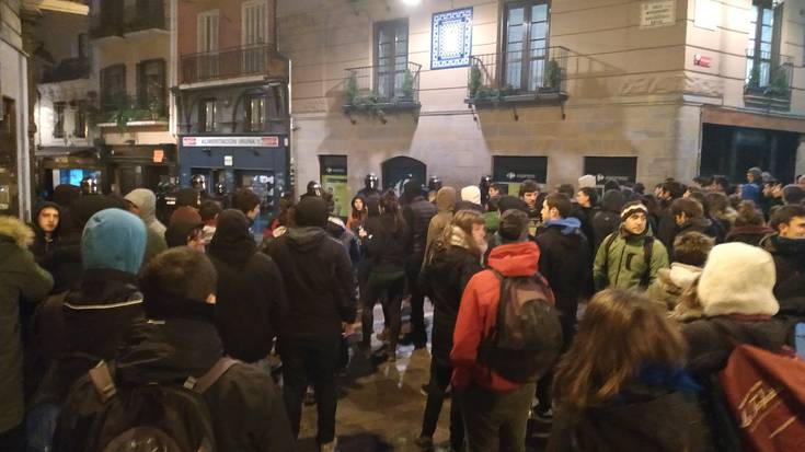 Maravillas eta Kijera gaztetxeen aldeko mobilizazioa deitu dute biharko