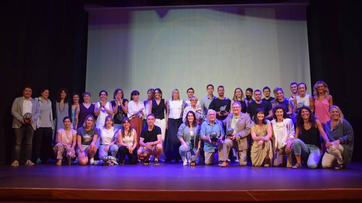 Emakume beteranoen liga eta udala saritu ditu Gipuzkoako Saskibaloi Federazioak