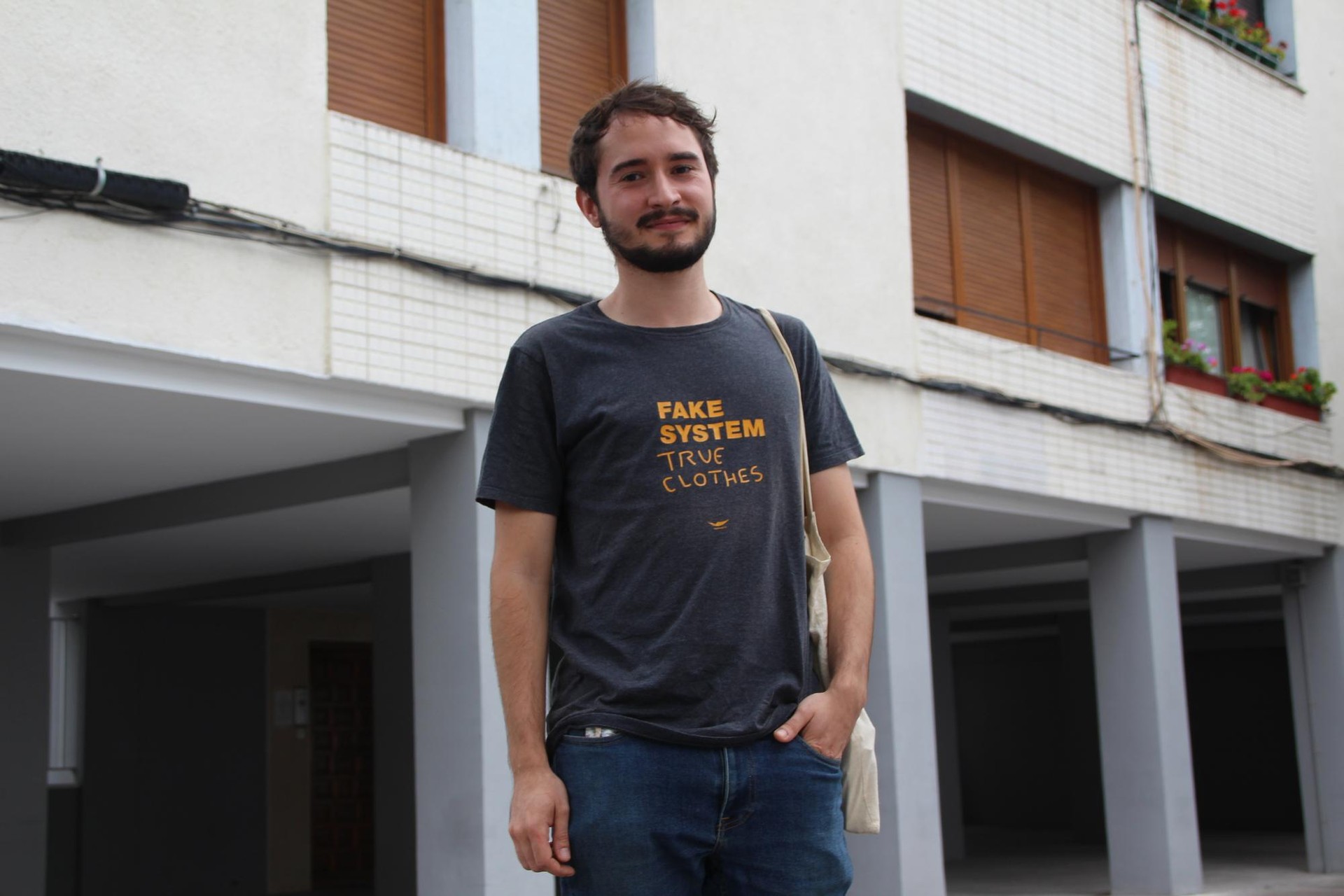 Ander Espallargas: "Instituzioetan egindakoak ez dira benetako aldaketak"