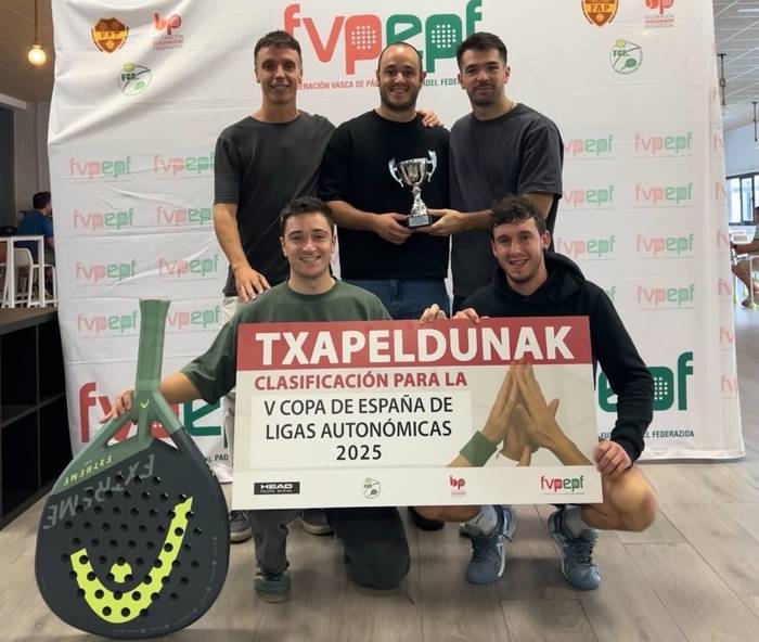 V. Espainiako Kopa jokatzeko sailkatu dira hainbat azkoitiar Sugar padel taldearekin