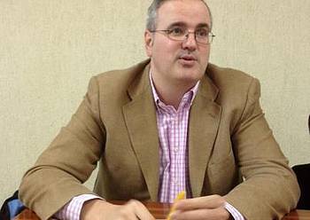 Juan Garibi: «Fiare proiektu txikia da, ez da sortu krisiaren galdera guztiei erantzuteko»