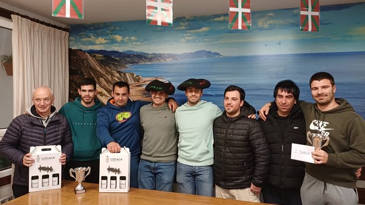 Zumaiarrak nagusi Elorriagako jaietako mus txapelketan