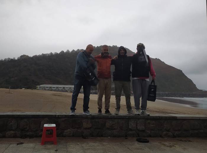 Surf txapelketa herrikoia giro ezin hobean jokatu dute Antillan