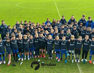 Umeen ilusioak eta lagunarteak irabazi du Gabonetako Elmubas Izarren Ligan