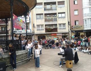 Zarazte eta Txinpirin abesbatzek kontzertua emango dute larunbatean, Korrika kulturalaren barruan