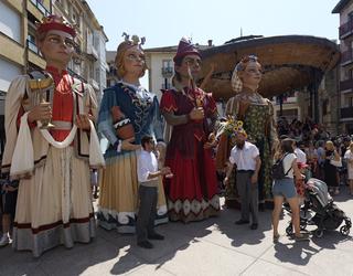 Meza, erraldoiak, Iñurritzako aurreskua eta Zarauzko Musika Bandaren kontzertua, San Pelaio eguneko goizaz gozatzeko