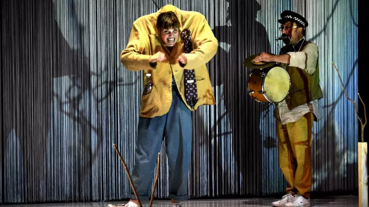 Antzerkia Familian: 'Zuhaitzak landatzen zituen gizona'