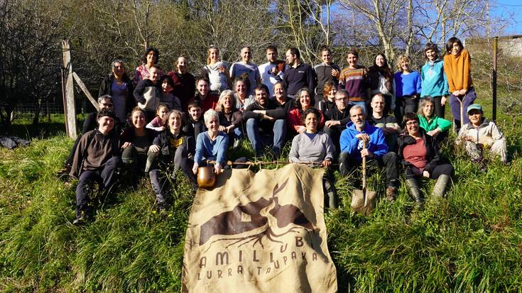Aurrera begira jarrita ospatu du Amillubik bigarren urteurrena