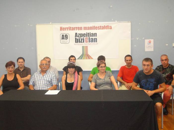 Elkar-ekin: "Arazoa kolektiboa da, eta soluzioak ere kolektiboa behar du izan"