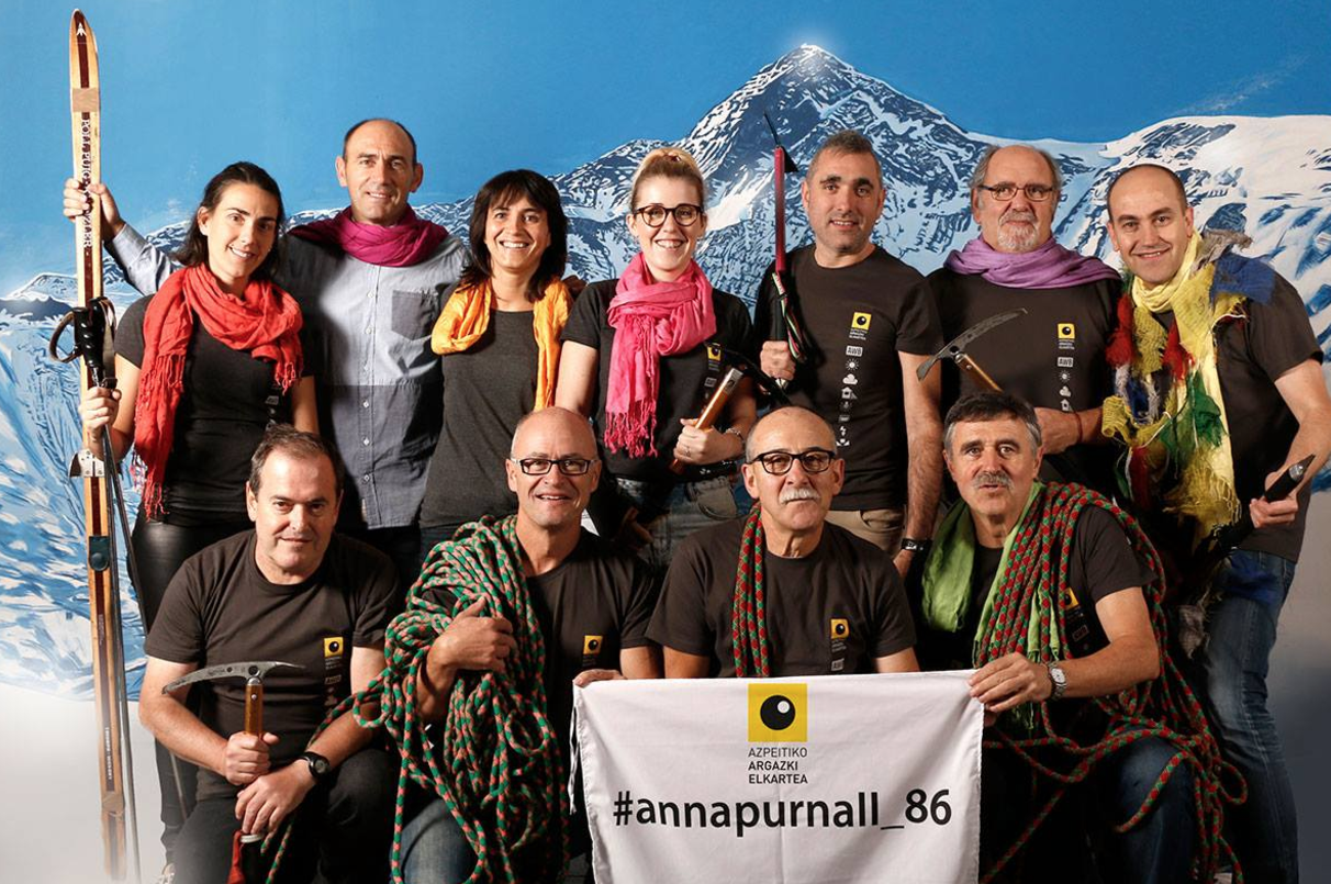 Argazki estudio arrakastatsua, beste behin