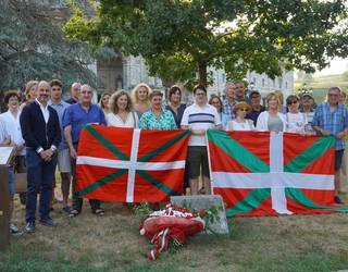 36ko gerrako gudariak goraipatu dituzte Loiolan, Eusko Gudarostearen sorreraren 90. urteurrenean