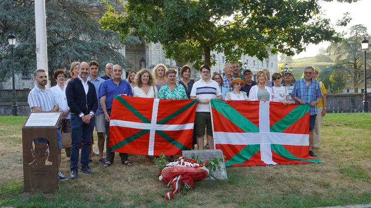 36ko gerrako gudariak goraipatu dituzte Loiolan, Eusko Gudarostearen sorreraren 90. urteurrenean