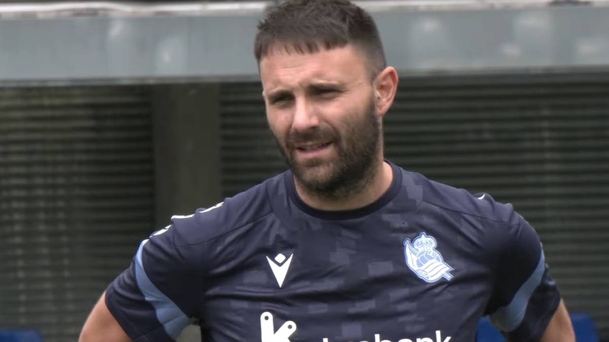 Xabier Artetxe Realeko jubenilen lehen taldeko bigarren entrenatzailea izango da datorren denboraldian