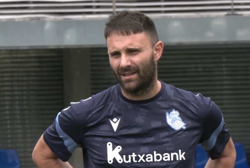 Xabier Artetxe Realeko jubenilen lehen taldeko bigarren entrenatzailea izango da datorren denboraldian