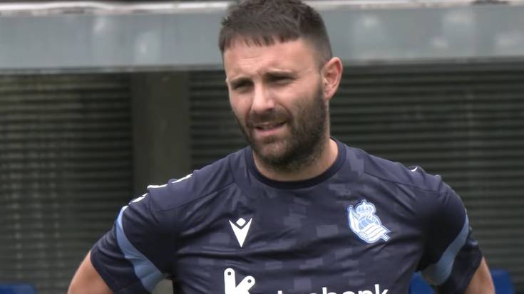Xabier Artetxe Realeko jubenilen lehen taldeko bigarren entrenatzailea izango da datorren denboraldian