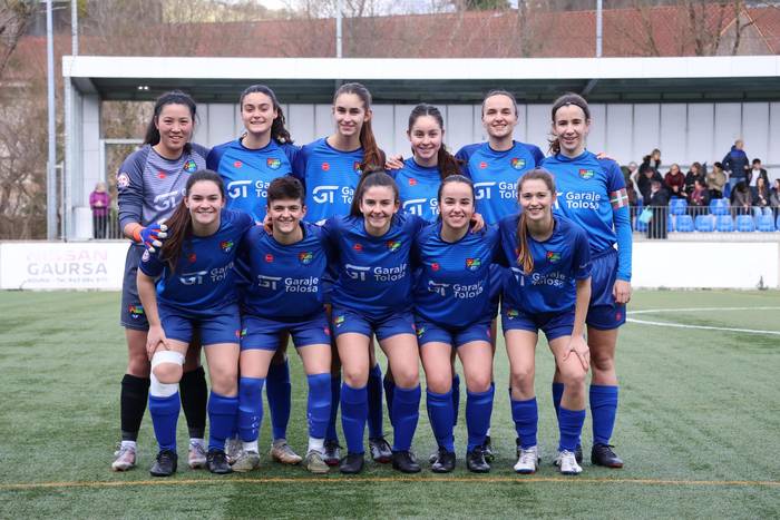 Tolosa CF taldeko emakumeak bigarren, galdetegi azkarrean