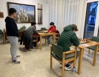 Garaipen eta porrot bana, xake ligen hasieran