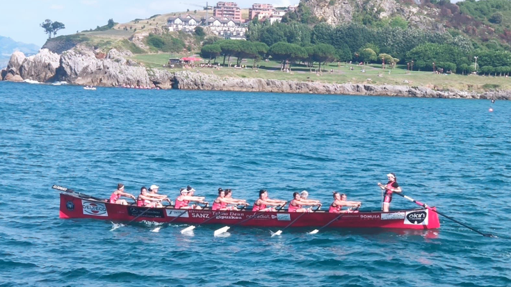 Delteco Zumaia emakumeen taldea hirugarren sailkatu da Ondarroako estropadan