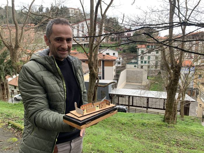 Daniel Carballo: "Hirigintzak eta pilotak harreman zuzena izan dute Euskal Herrian"
