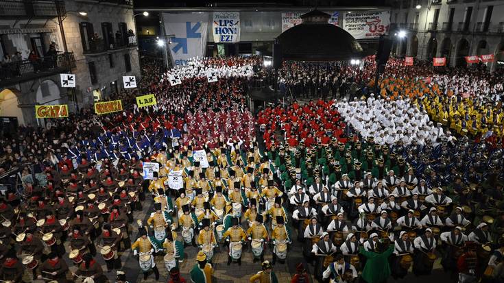 Inoizko danbor hots ozenenak dardaratu du San Sebastian bezpera