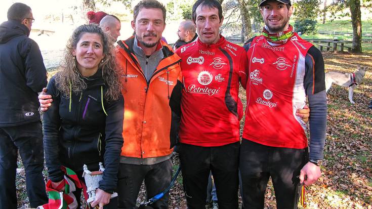 Zumaiarrak nagusi Espainiako txakurkros txapelketan