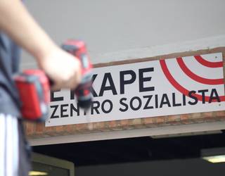 Asanblada deitu dute Etxaperen egoeraren berri emateko