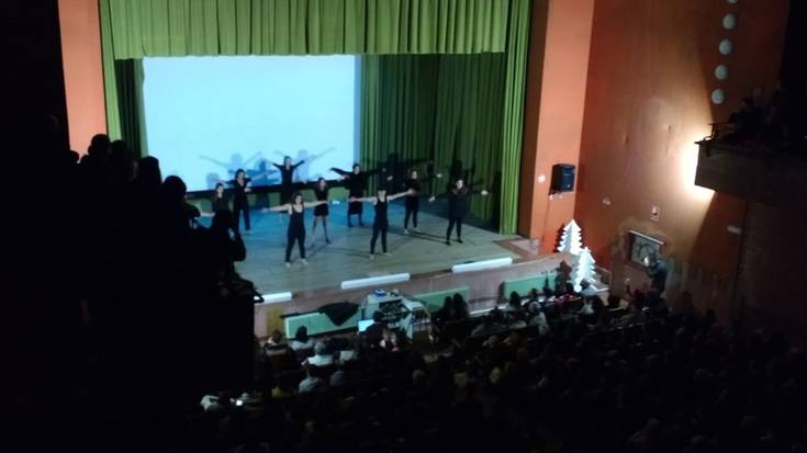 Gabonetako jaialdia izan da arratsaldean Zumaienan